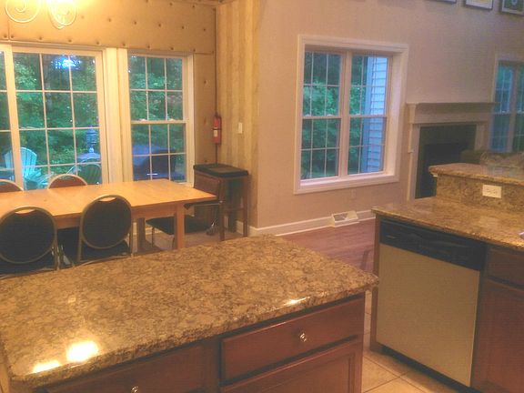 4th image of 2 Westbury Dr