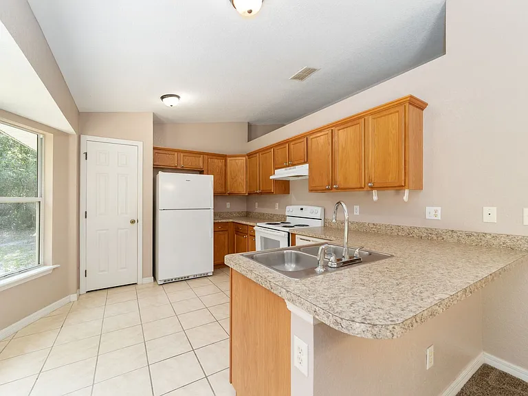 19619 SW Eagle Dr — Photo 12