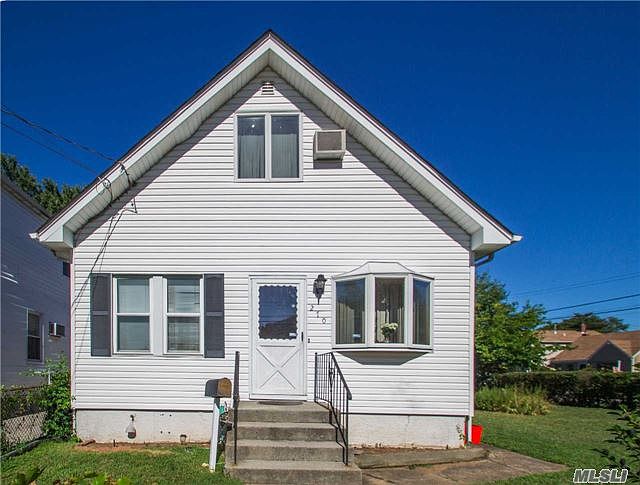 1st image of 270 Jacob St