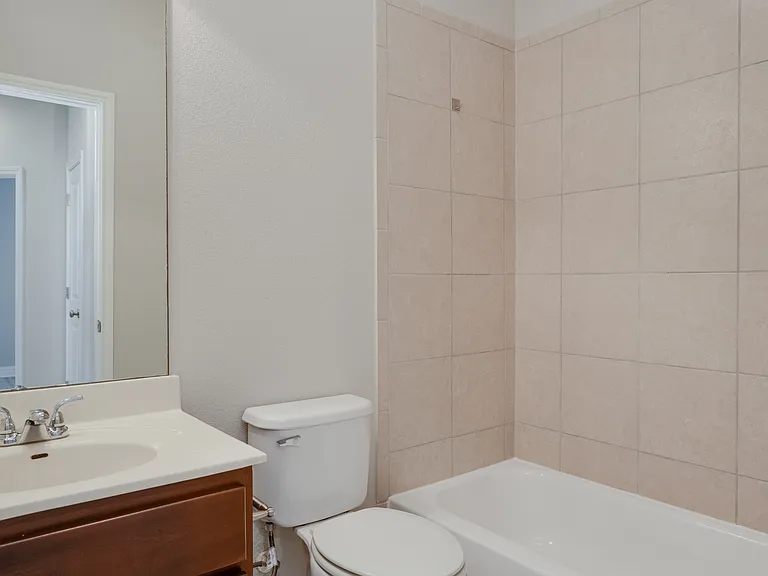 5701 Cougar Dr #A — Photo 24