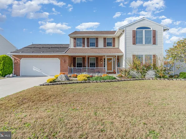 111 N Madder Dr, Mechanicsburg, PA 17050