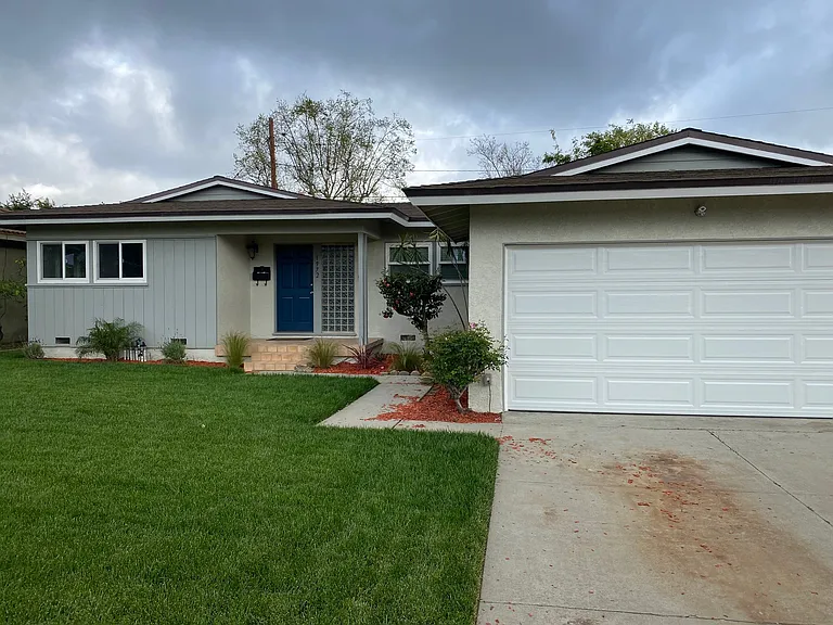 1972 Vuelta Grande Ave — Photo 2