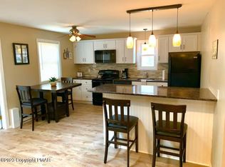 21 Kickapoo Trl, Albrightsville, PA 18210