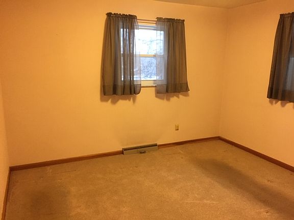 5th image of 1436 Collinsdale Ave