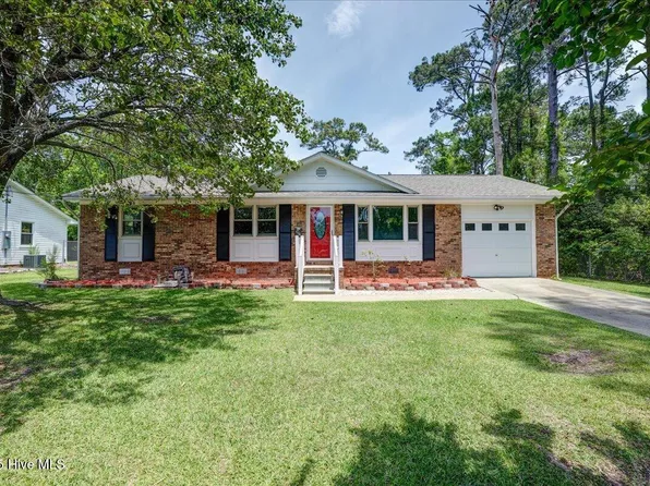 927 Harrell Drive, Morehead City, NC 28557