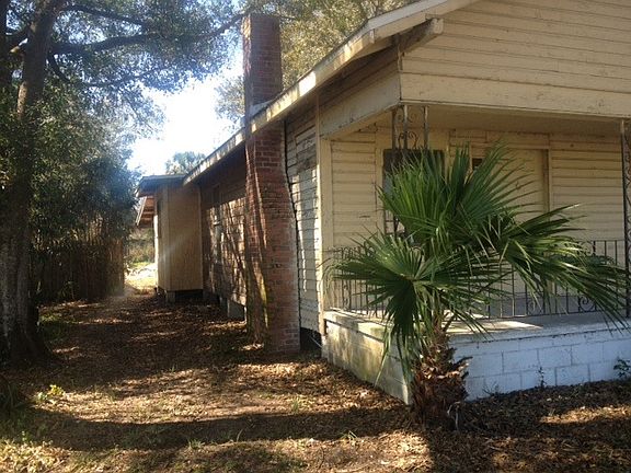 2nd image of 5804 N 50th St
