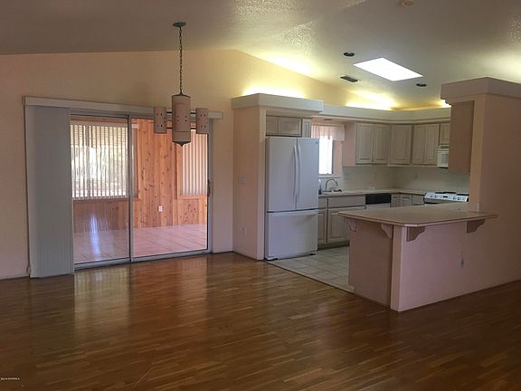 5th image of 1246 S Ocotillo Dr