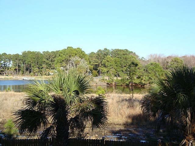 2nd image of 30 Graham Ln