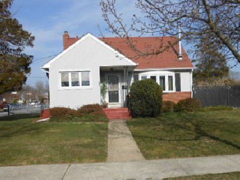 1st image of 44 Patricia Ct