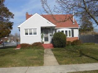 44 Patricia Ct, Massapequa, NY 11758
