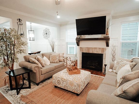 5th image of 104 Worthington Ct