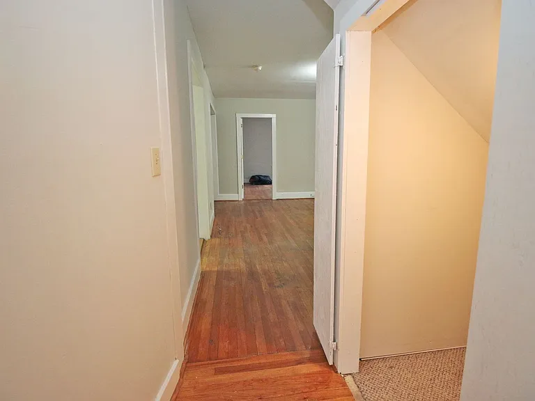 1141 Virginia St — Photo 2