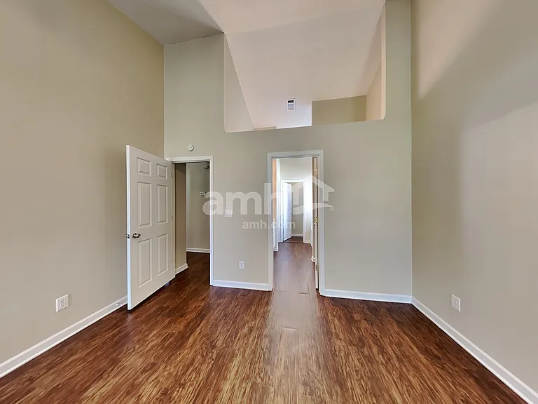 2103 Yarbrough Way — Photo 13
