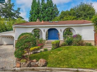 10 Darnby Ct, Orinda, CA 94563