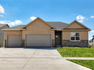 3708 NW Beechwood St, Ankeny, IA 50023