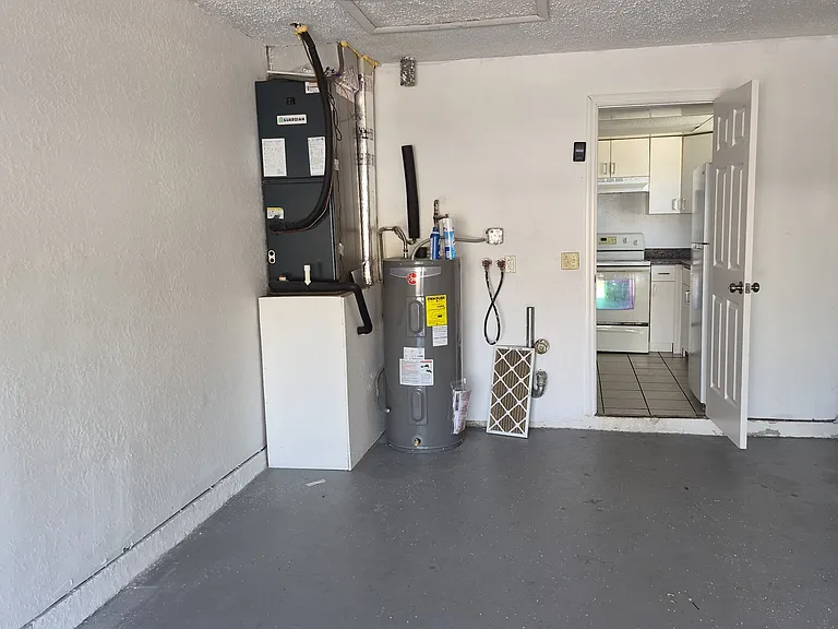 1734 Montana Ave NE — Photo 19