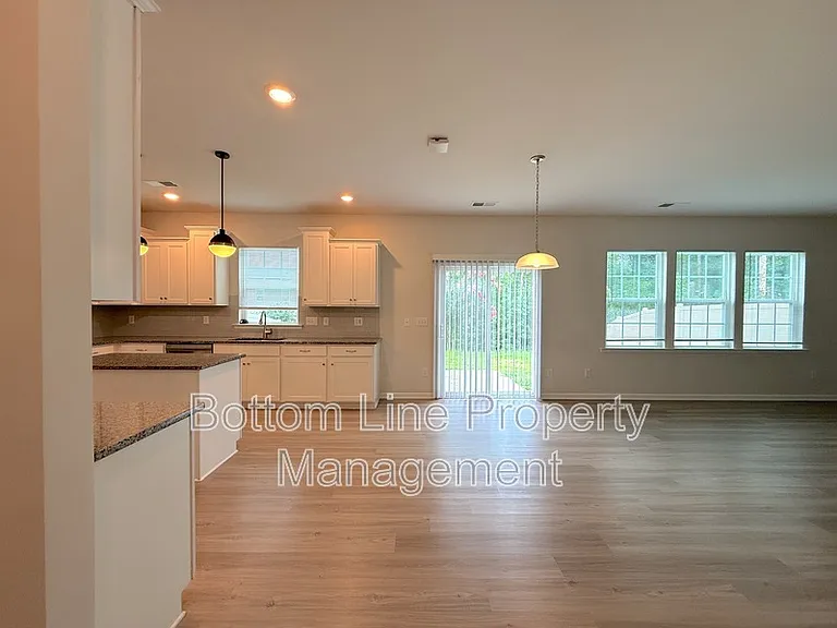 729 Willshire Falls Dr — Photo 6