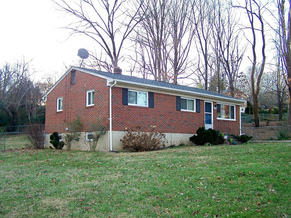 1st image of 3417 Castle Hill St