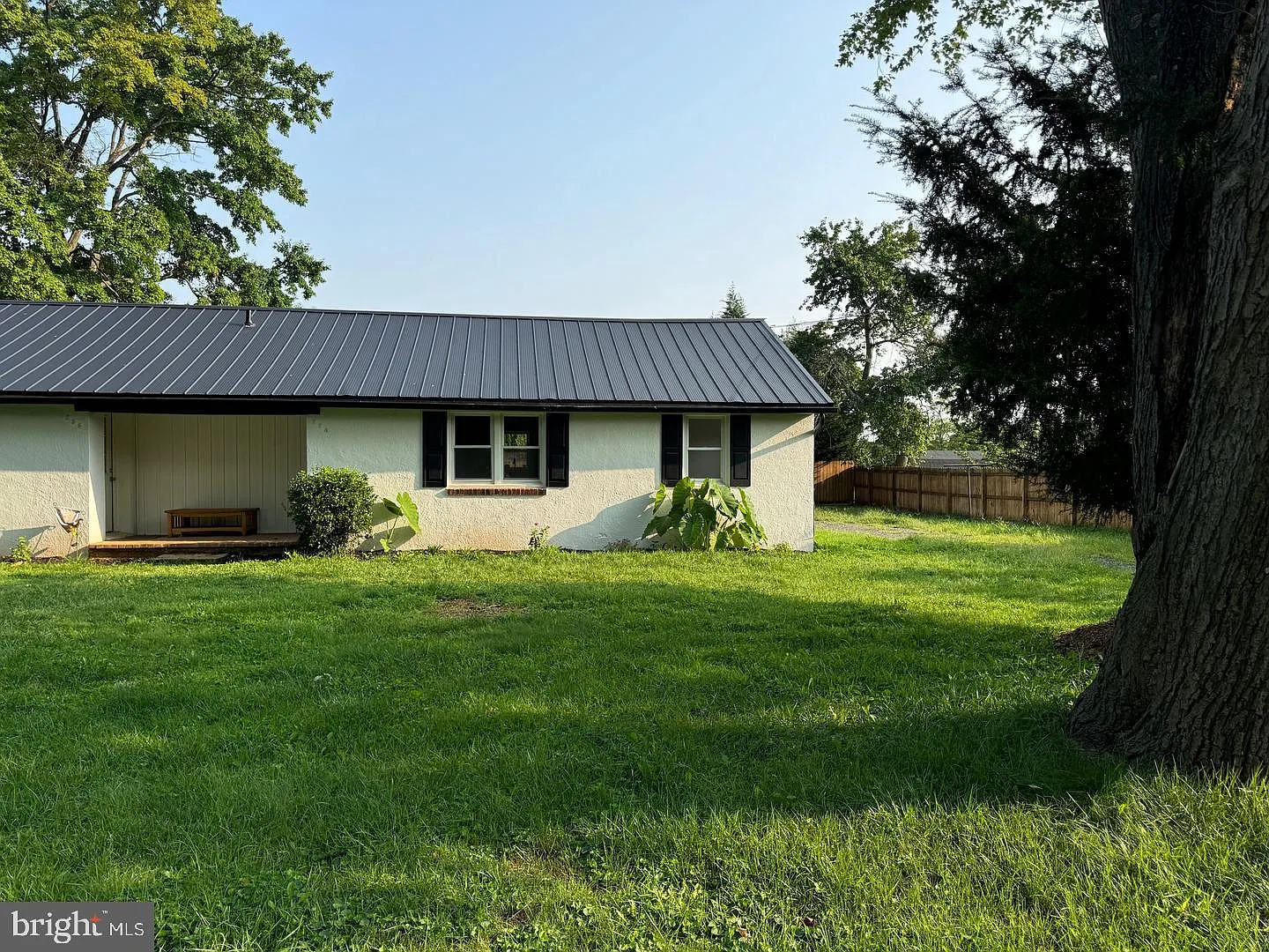 2 bed, 1.0 bath, 1000 sqft, $1,400 — Photo 3