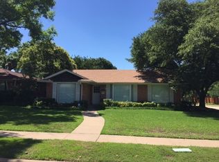 10006 Ridgehaven Dr, Dallas, TX 75238