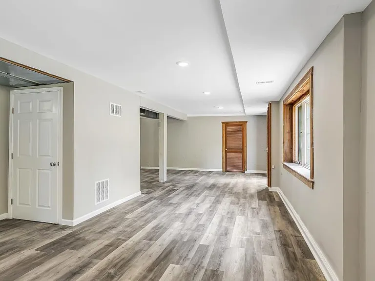 5468 Ringer Rd — Photo 23