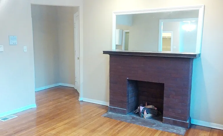 5866 N Ridge Ave #3 — Photo 3