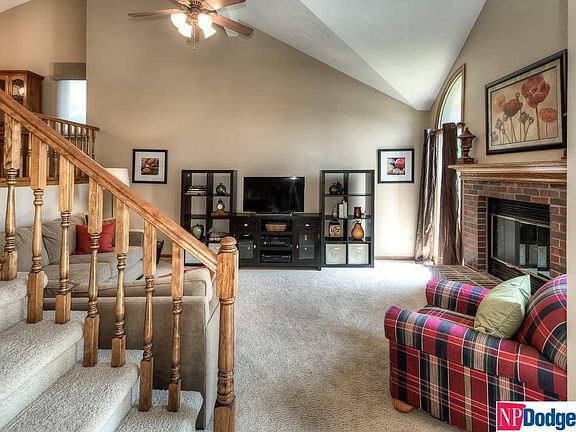 5th image of 15610 Seward Cir