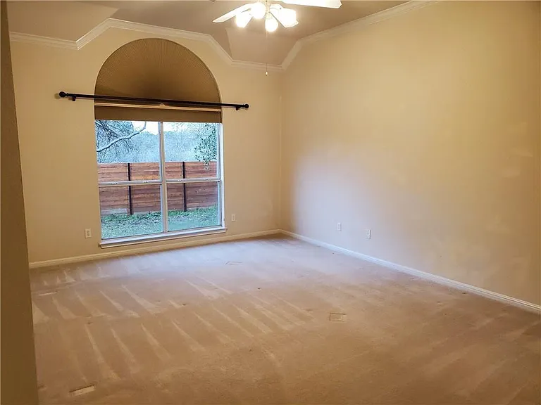 4310 Reynosa Dr — Photo 9