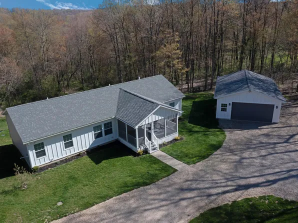 12844 Pleasant Valley Rd, Utica, OH 43080