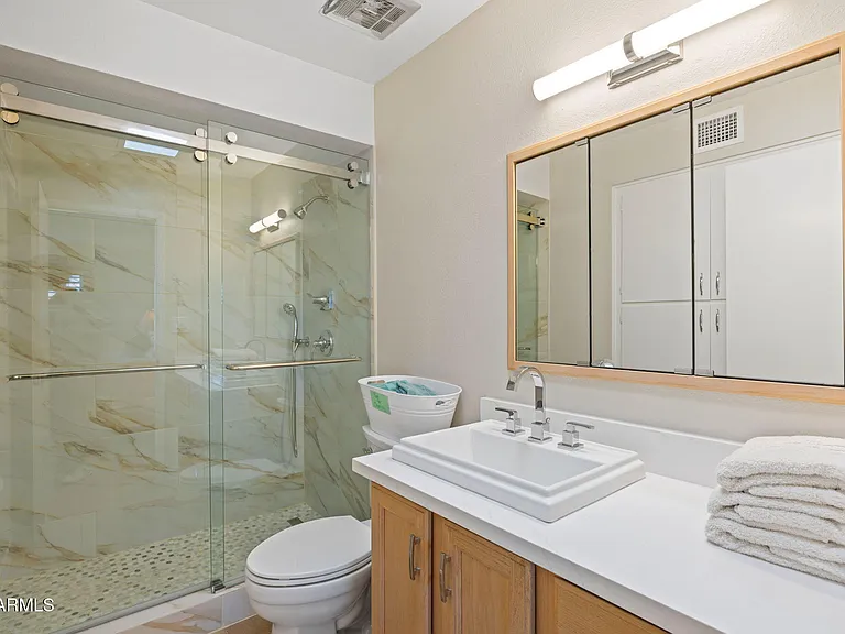 4800 N 68th St #320 — Photo 12