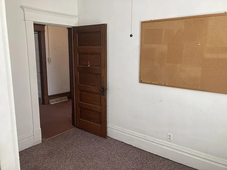 212 Grand St — Photo 24