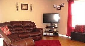 2nd image of 808 Lakeview Dr