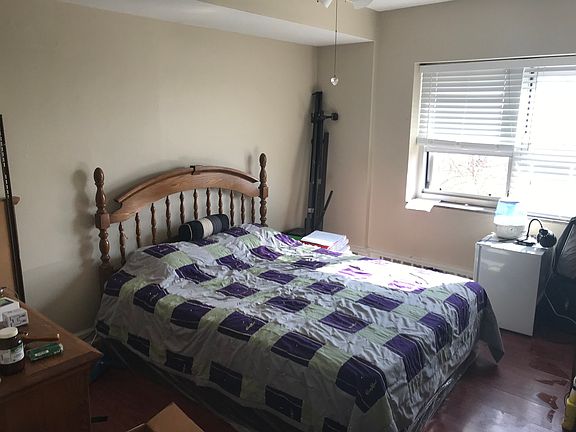 3rd image of 4950 N Marine Dr APT 706