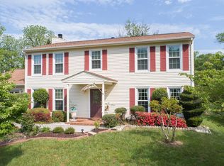 3137 Garst Cabin Dr, Roanoke, VA 24018