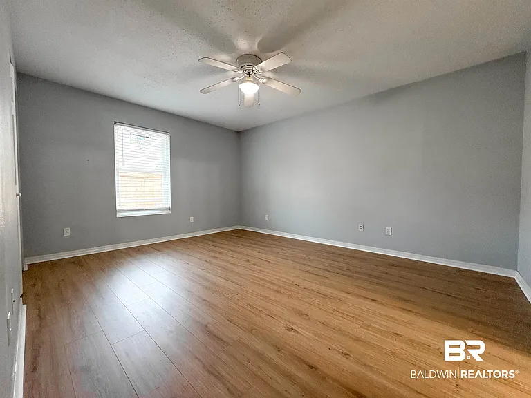 5652 Dee St #A — Photo 16