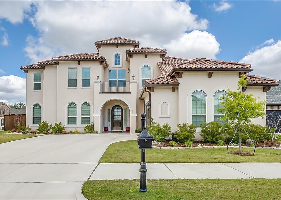 1st image of 156 Diablo Dr