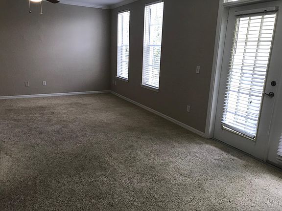 4th image of 1675 Lakemont Ave APT 203