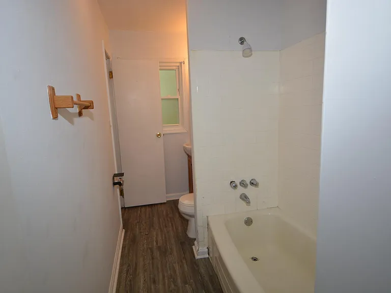 1086 Wellspring Dr — Photo 9