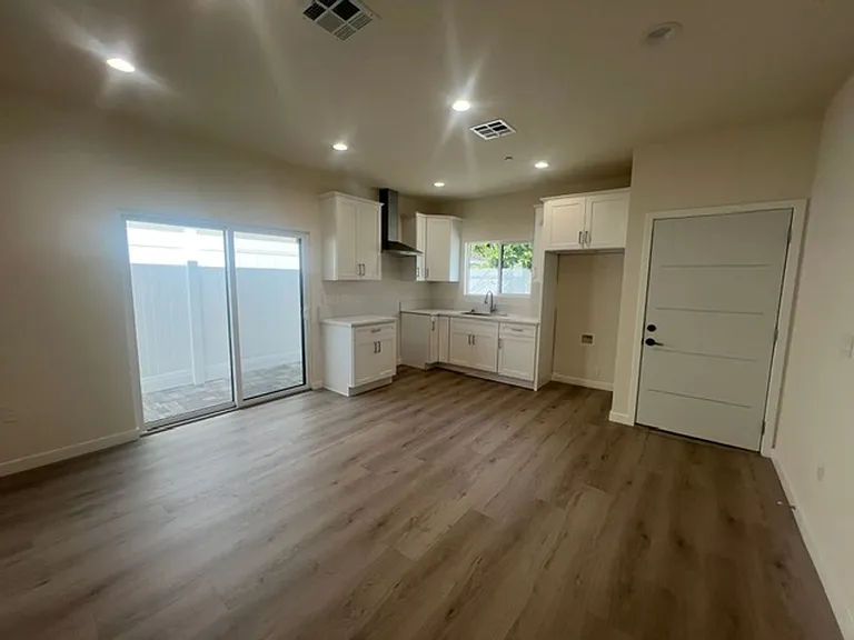 7317 -7321 Garden Grove Avenue — Photo 59