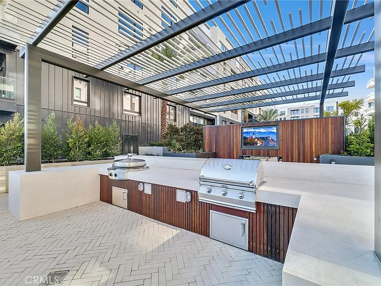 2205 Rivington — Photo 13