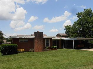 2910 Robert St, Tuskegee Institute, AL 36088