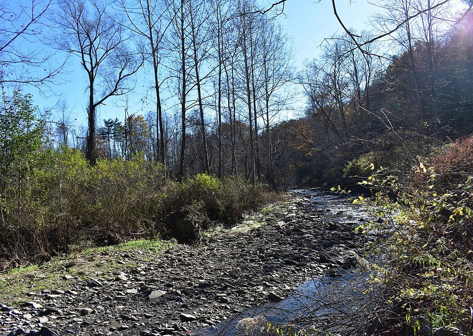 2nd image of 2240 Catlin Hollow Rd