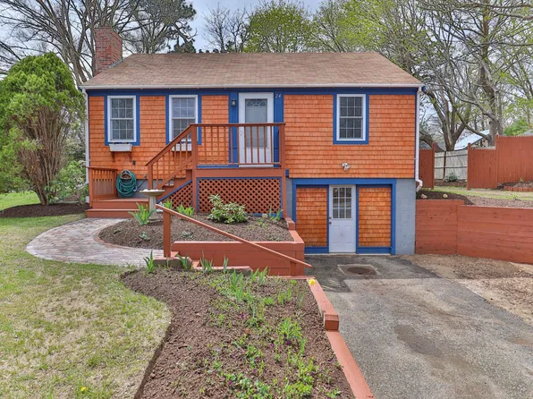 24 Brewster-Chatham Rd Road, Harwich, MA 02645