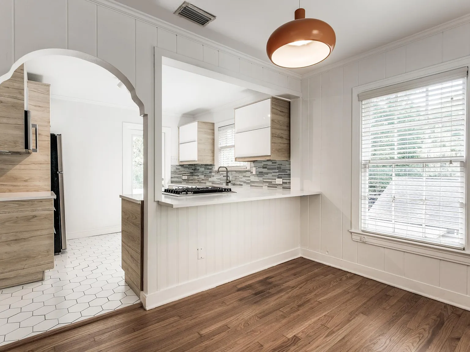 6254 Richmond Ave — Photo 4