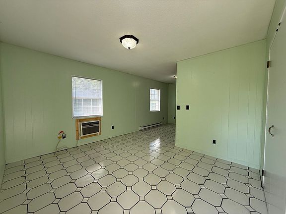 3rd image of 55 Honeydew Ln #7
