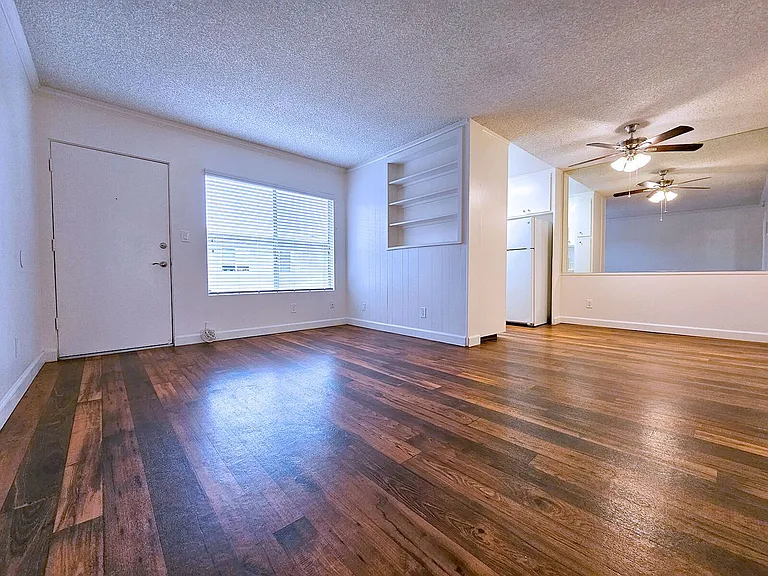 3946 Idaho St — Photo 44