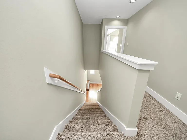 8715 Meadowcroft Dr #404 — Photo 15