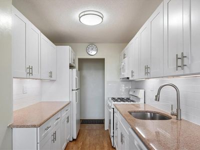 2550 Olinville Avenue #10C, Bronx, NY, 10467