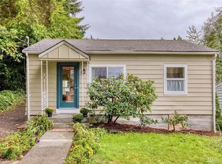 827 NE 105th St, Seattle, WA 98125