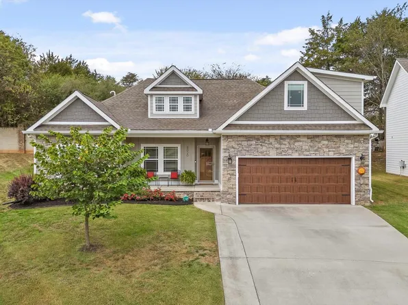 8020 Hodges Way, Ooltewah, TN 37363